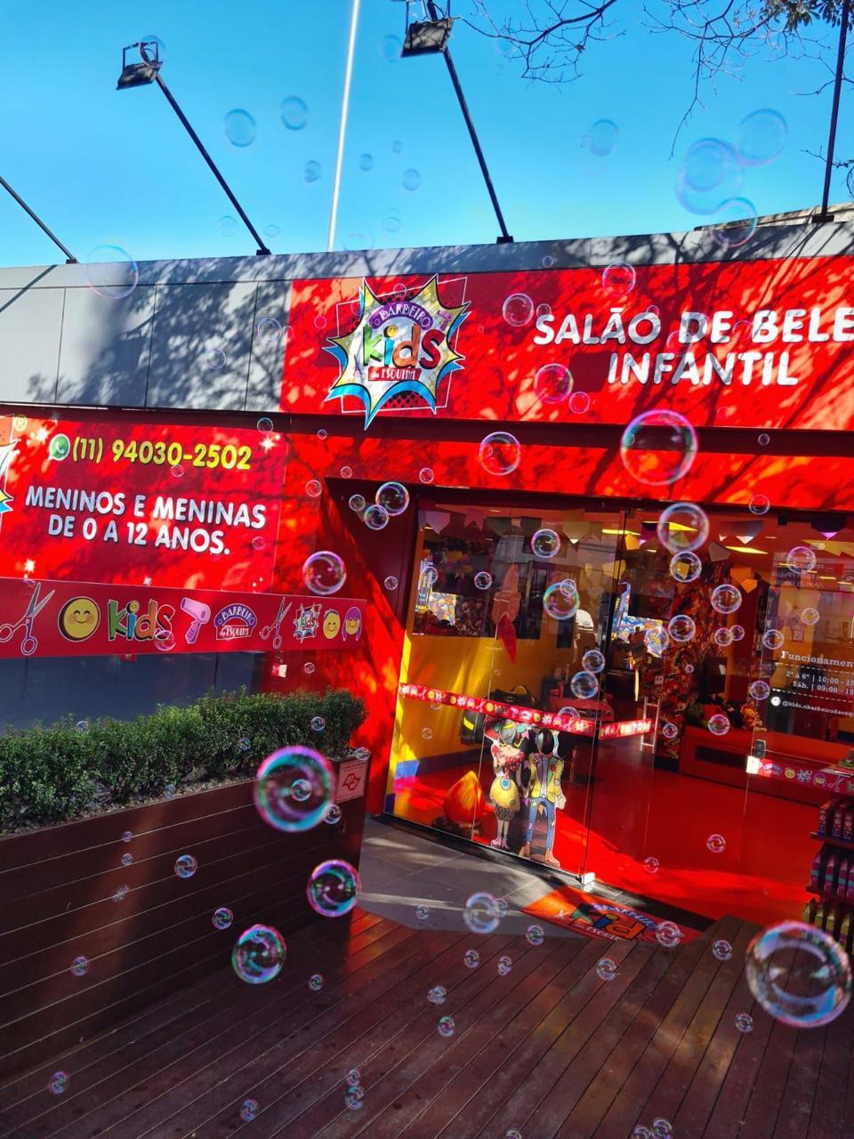 Fachada da unidade Kids · O Barbeiro da Esquina em Moema